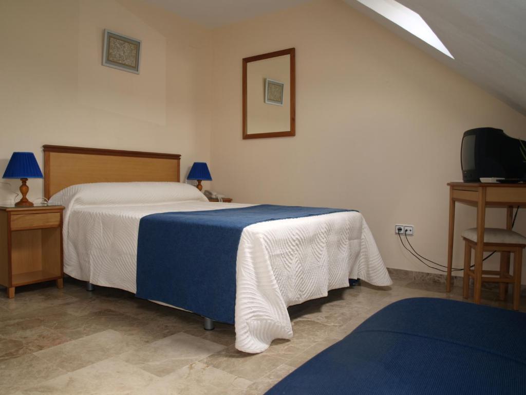 Hotel Al-Yussana Lucena Kamer foto