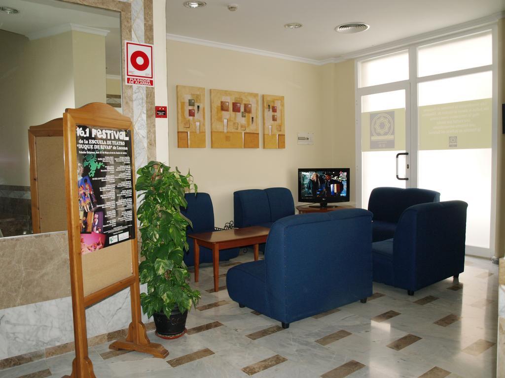 Hotel Al-Yussana Lucena Buitenkant foto