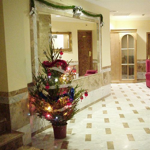 Hotel Al-Yussana Lucena Buitenkant foto